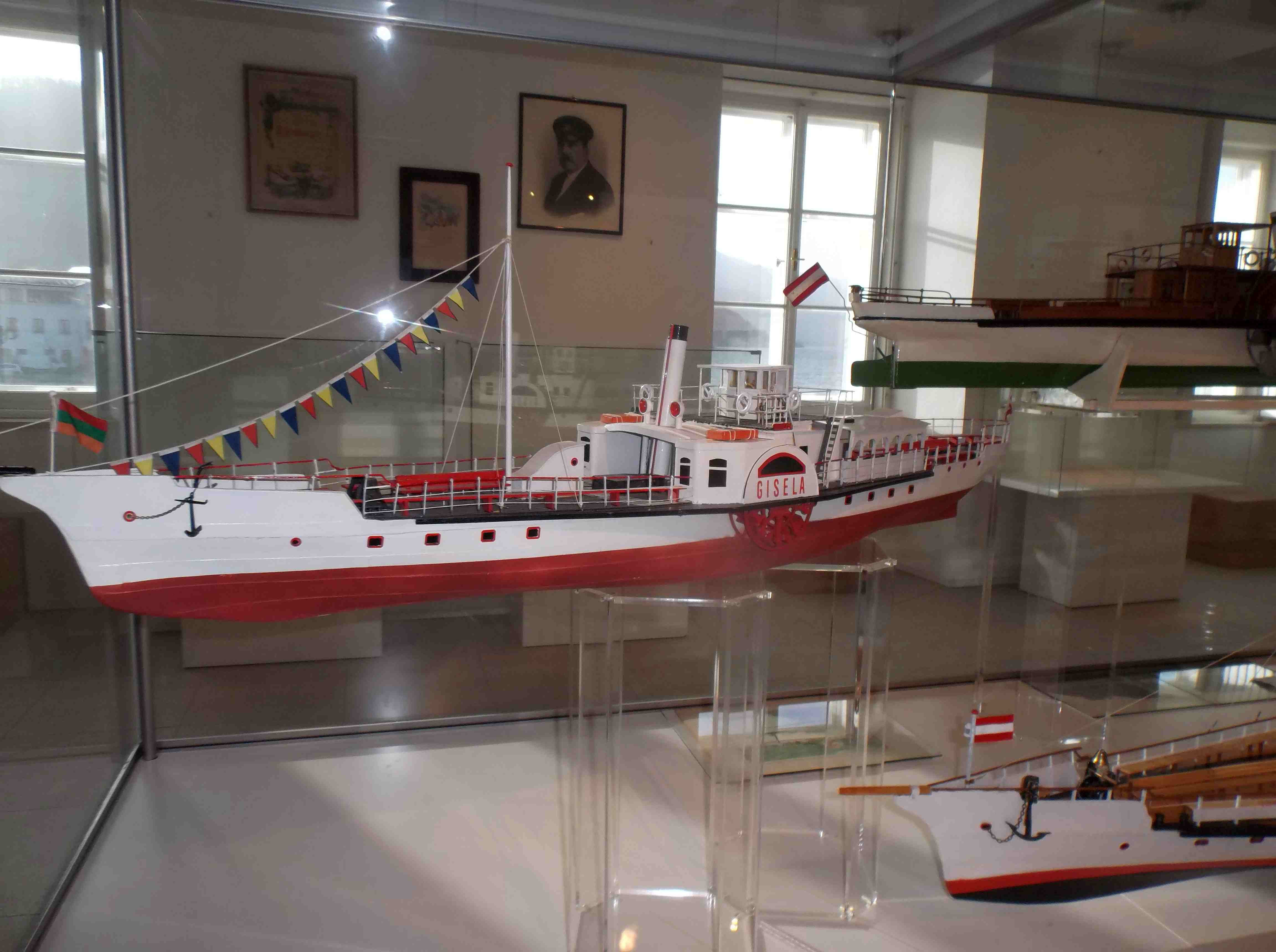 Modell des Raddampfers Gisela angefertigt von Ing. Jim Ruston, Nachfahre der Gründer der Traunsee-Dampfschifffahrt