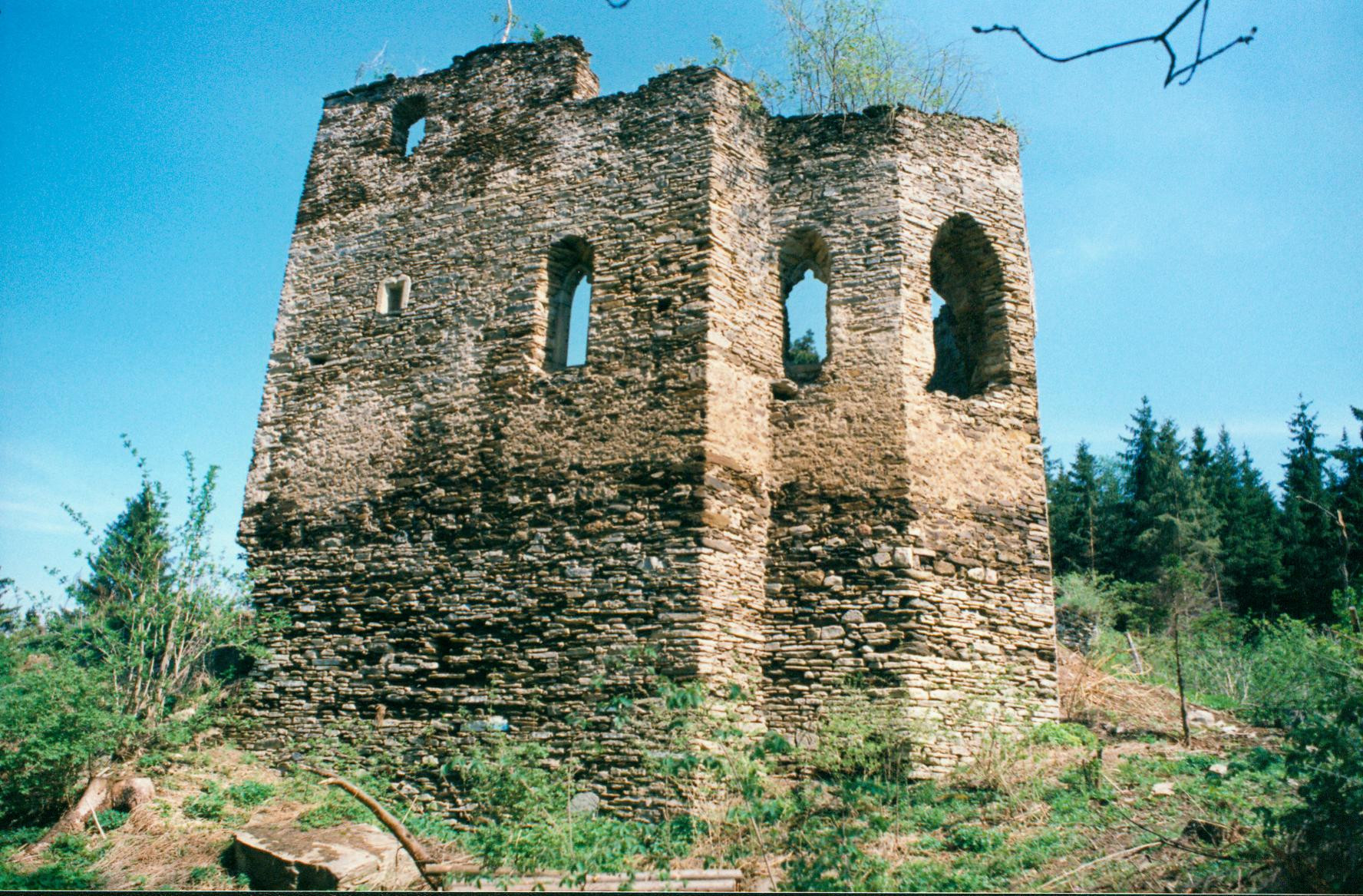 Ruine der gotischen Burgkapelle Gaber